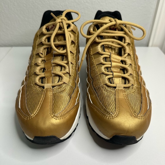 Nike Air Max 95 “Metallic Gold” - Picture 3 of 6